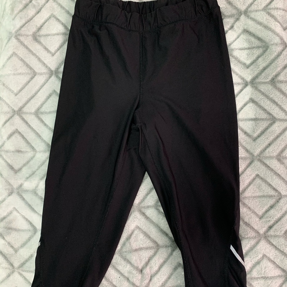 Black Capri leggings